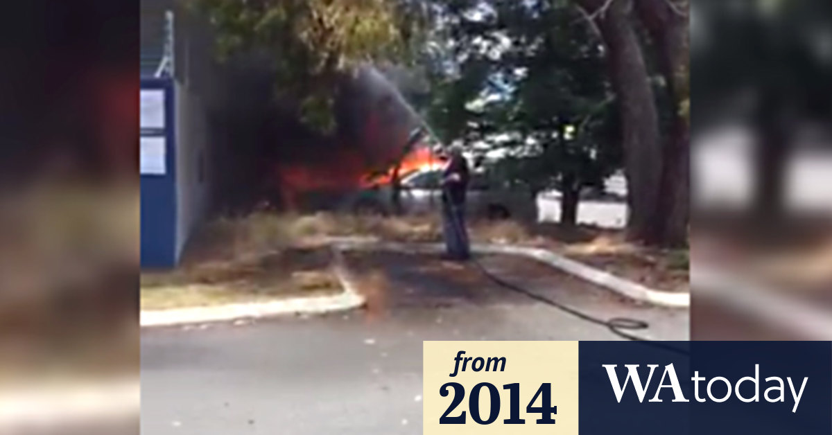 Video Cars go up in flames in Myaree